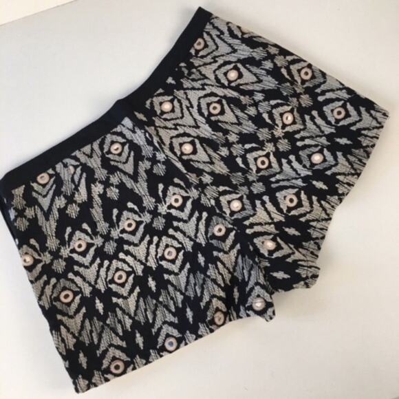 Black Silver Pink Mirrored Ikat Shorts Sz Small - Picture 2 of 6